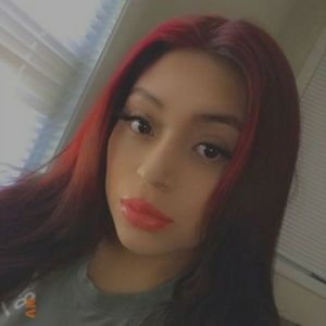 Meet your Posher, Yvette